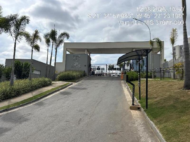 APARTAMENTO - EDIFICIO PORTAL CAMPO DAS ARARINHAS - VARGINHA/MG